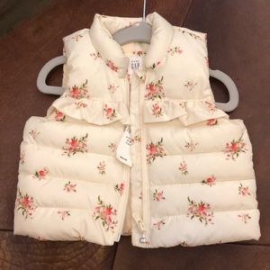 Gap Puffer vest
